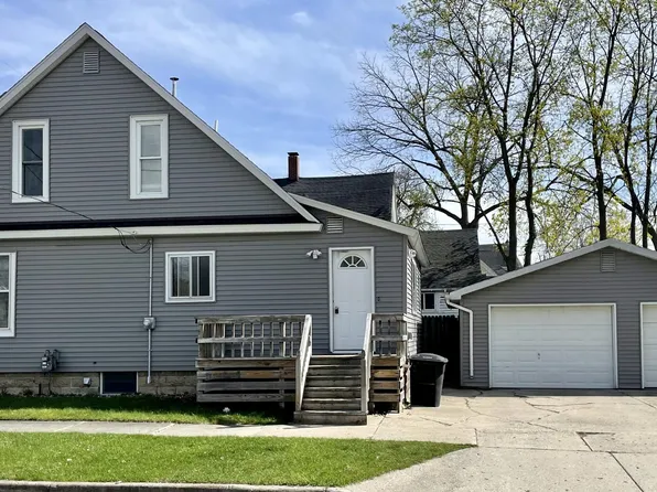 23 N Stewart Ave, Fremont, MI 49412