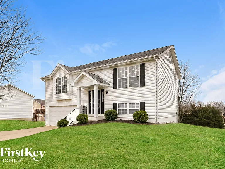 710 Tobermory Ct — Photo 2