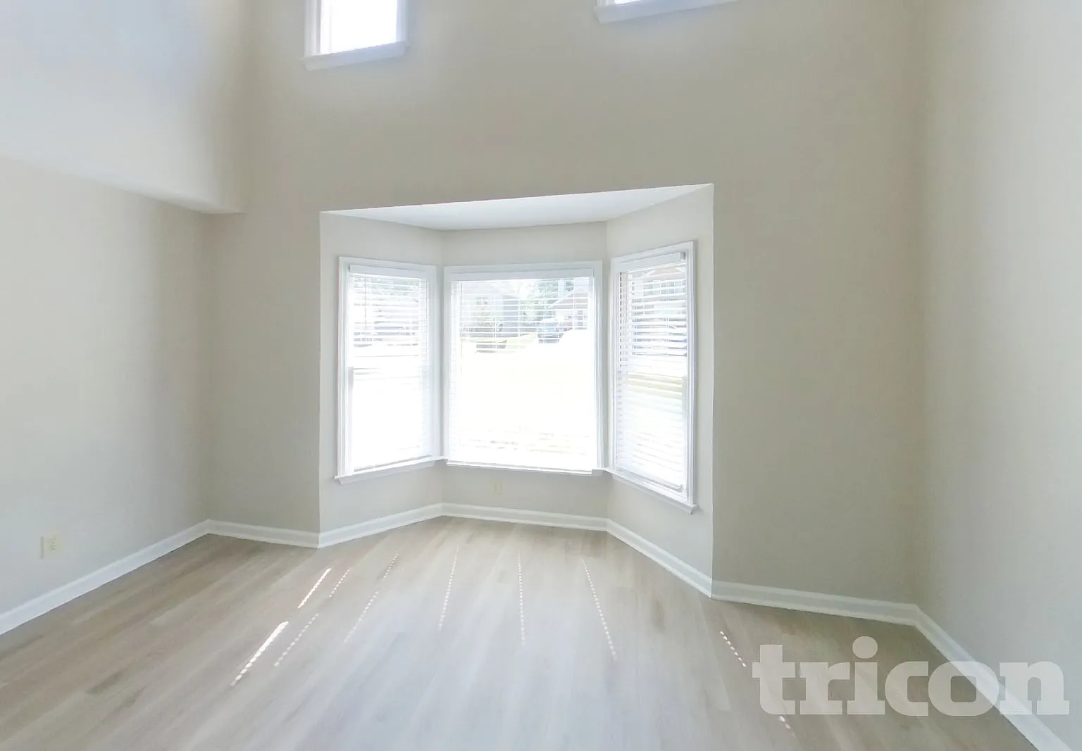 10930 Pinehigh Dr Alpharetta GA — Photo 3