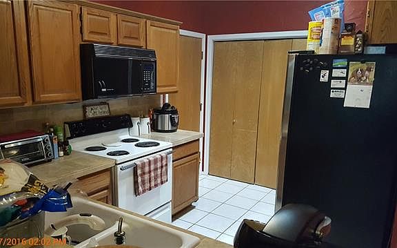 5th image of 1413 Gainsborough Way