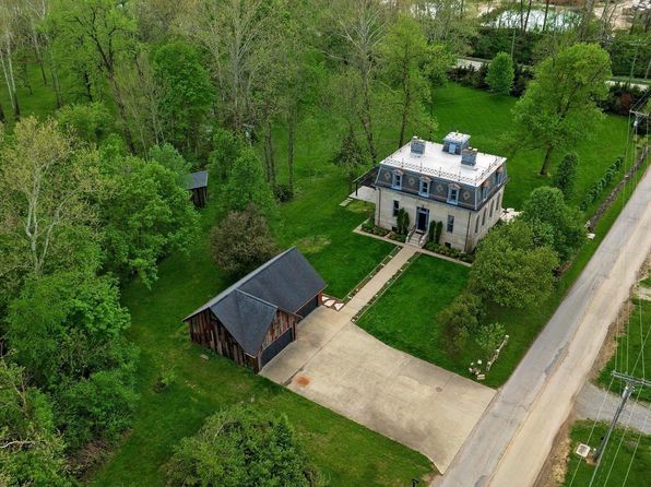6445 W Maple Grove Rd, Ellettsville, IN 47429