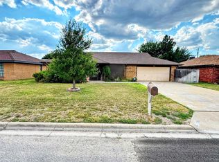 2310 S Elm St, Perryton, TX 79070
