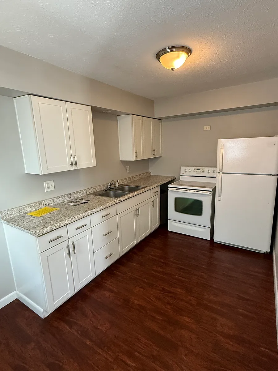 Building Photo - 328 Abbe Rd #328