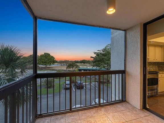 5th image of 1832 Bridgewood Drive