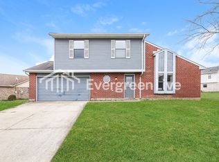 8678 Deer Chase Dr, Huber Heights, OH 45424