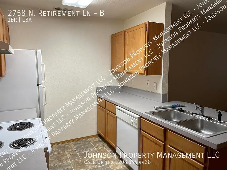 Tranquil 55+ Community Living in Central Boise - All-Inclusive Amenities. — Photo 3