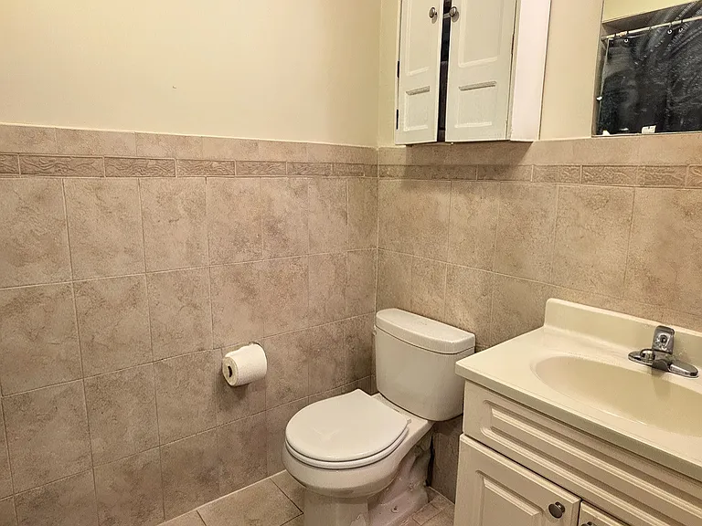 75 Littleton Ave #2 — Photo 8