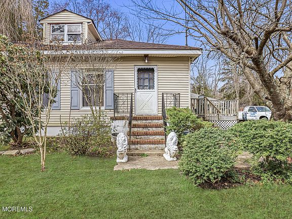 4th image of 376 Cook Road