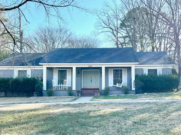 2102 Winchester Dr, Ruston, LA 71270