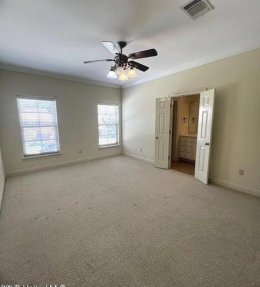 910 Jefferson Dr — Photo 13