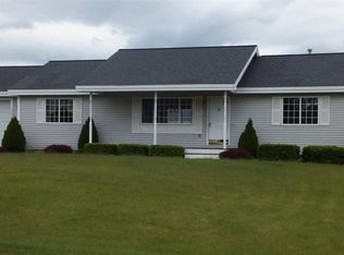 5094 S Colonial Dr, Traverse City, MI 49685