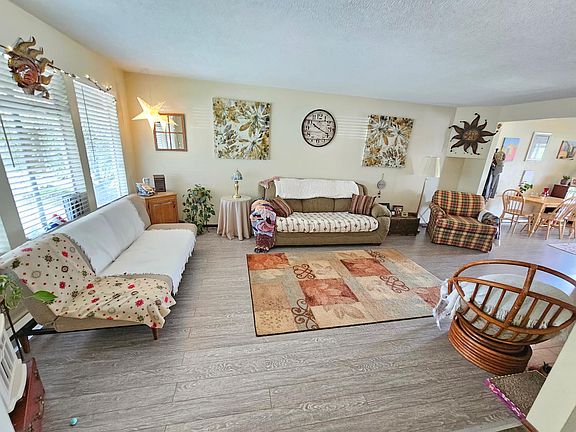 3rd image of 2021 Marine Dr