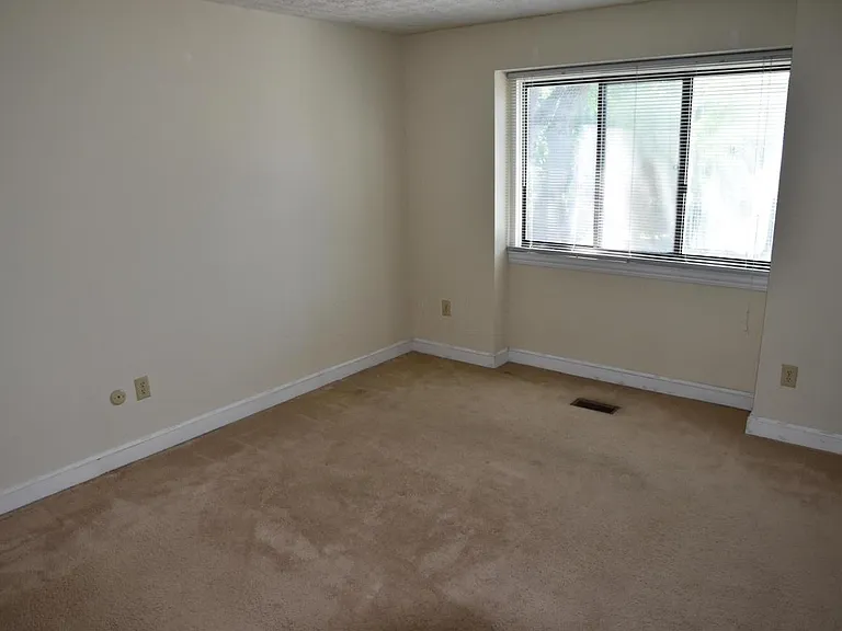 6462 Cranston Way — Photo 16