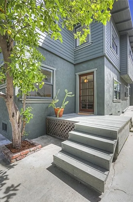 3 bed, 1330 sqft, $5,500 — Photo 2
