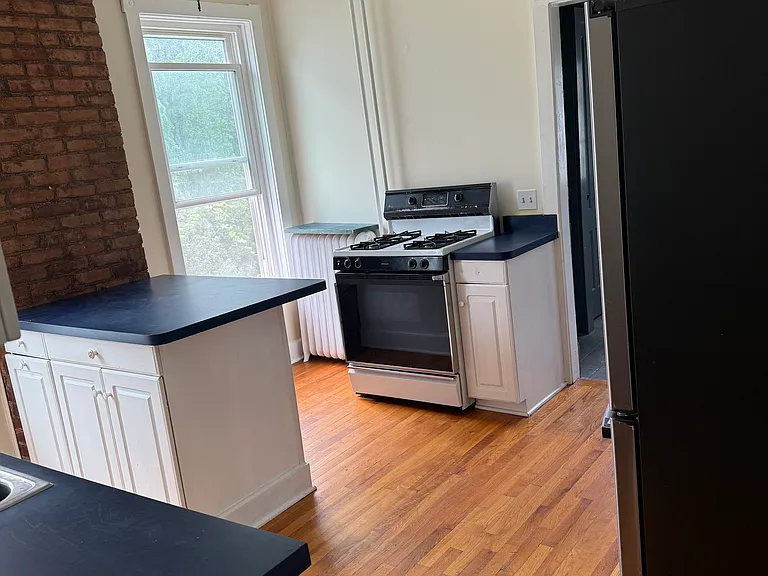 2363 Burdett Ave #1 — Photo 3