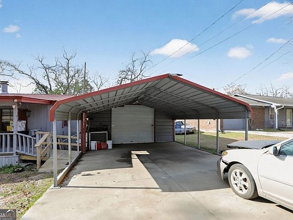 3rd image of 211 Ousley St NW