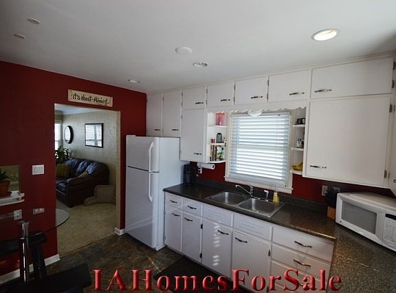 Fresh paint, new counter tops, new floors and appliances along with an eat-in area make this a great kitchen.