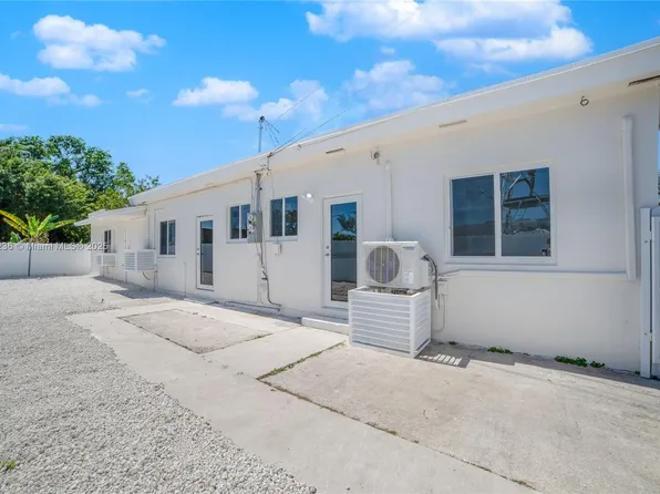 10272 SW 178th St #1, Miami, FL 33157