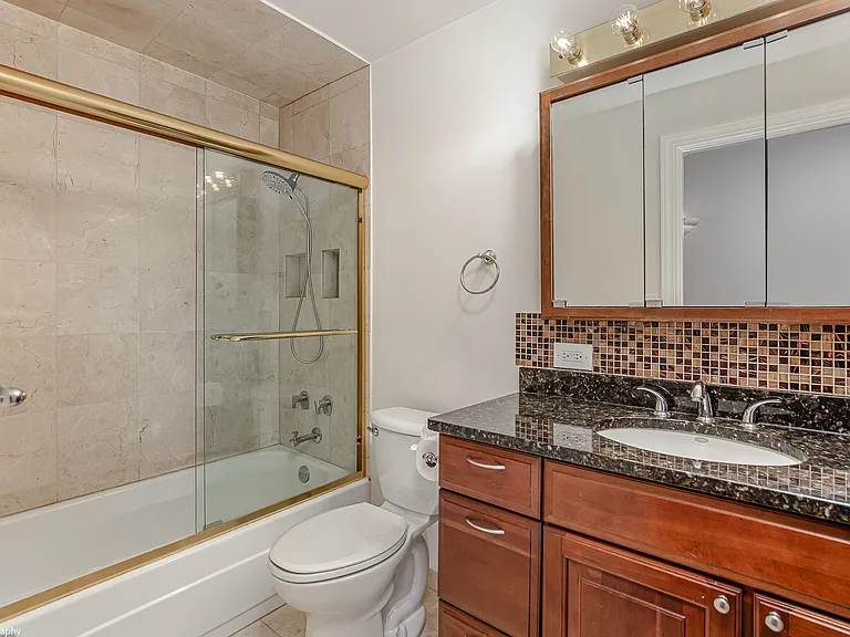 6700 S South Shore Dr #22G — Photo 21
