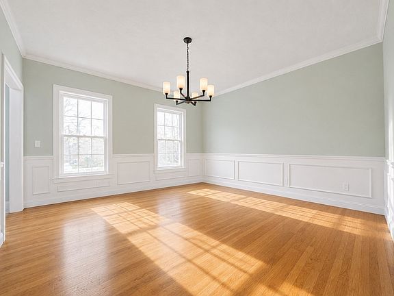5th image of 20 Coolidge Ave