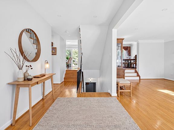 3rd image of 591 Cummer Ave