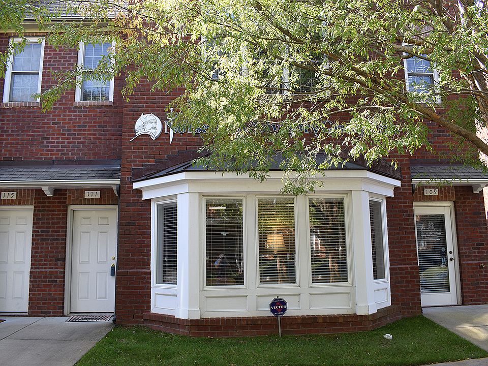 1st image of 109 Herman Melville Ave