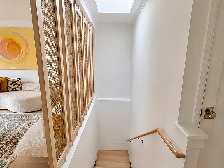 530 Mangels Ave — Photo 10