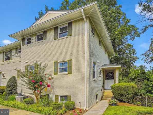 5309 Pooks Hill Rd, Bethesda, MD 20814