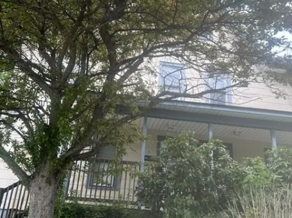 3 Chestnut St, Sussex, NJ 07461