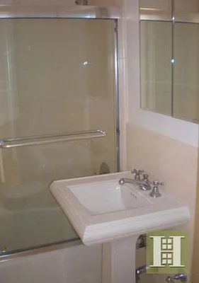 Rented by Halstead Real Estate | media 35