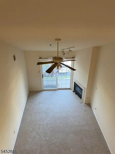 2 bed, 2.0 bath, 1661 sqft, $3,100 — Photo 4