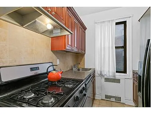 Sold by Douglas Elliman | media 18