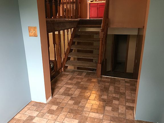 5th image of 2135 S Brookview Dr