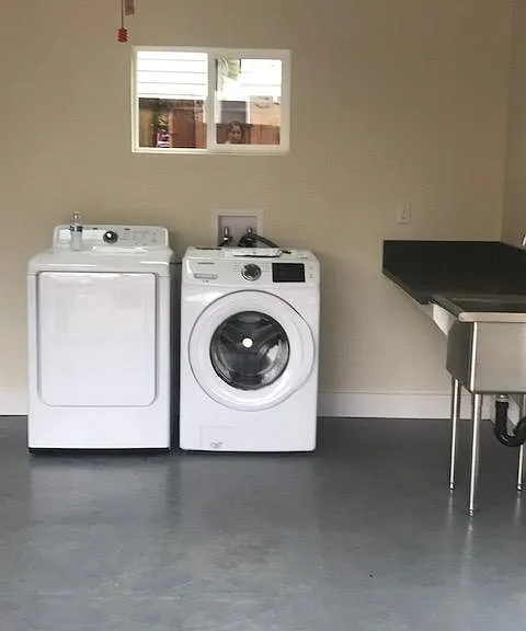 1189 Glenn Ave #2 — Photo 10