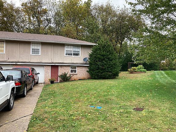 3rd image of 411 NE Westwind Dr