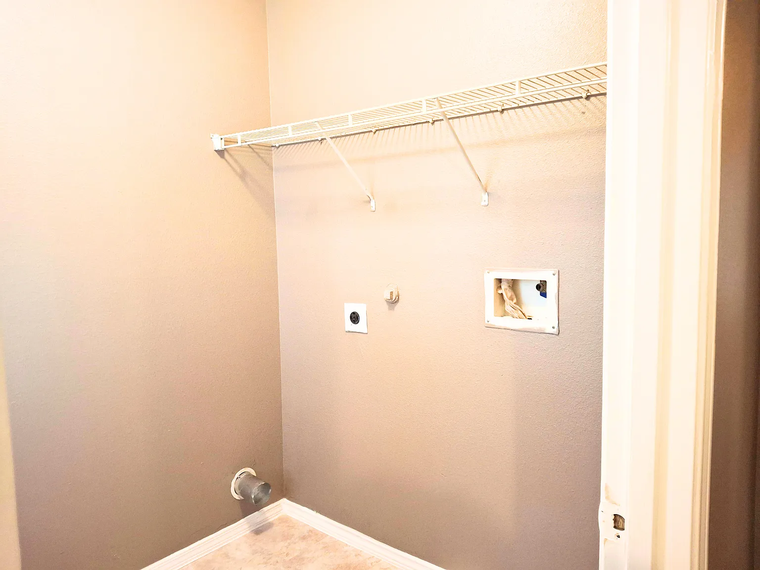 3 bed, 1580 sqft, $1,800 — Photo 3