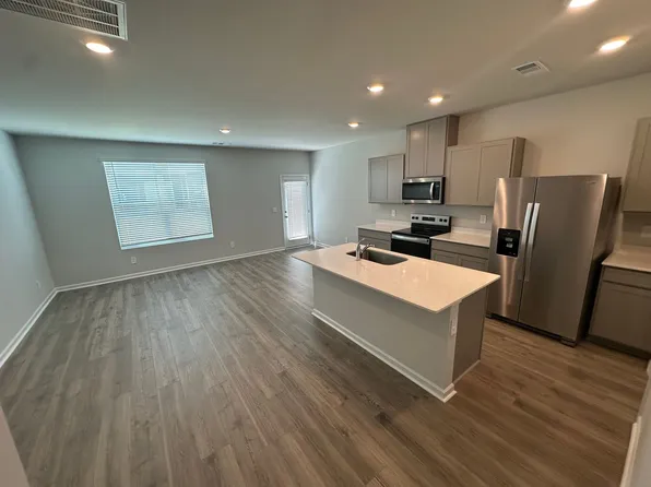 206 Hazel Ln, Lebanon, TN