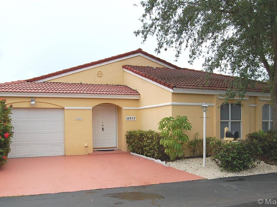 1st image of 10957 SW 73rd Ter #10957