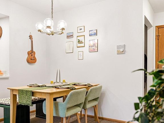 2nd image of 1509 Martin Street #4