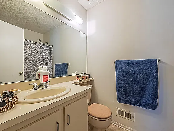 41 Seneca Dr #1062 — Photo 15