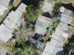 29 Heffernan Dr #5, Carrabelle, FL 32322