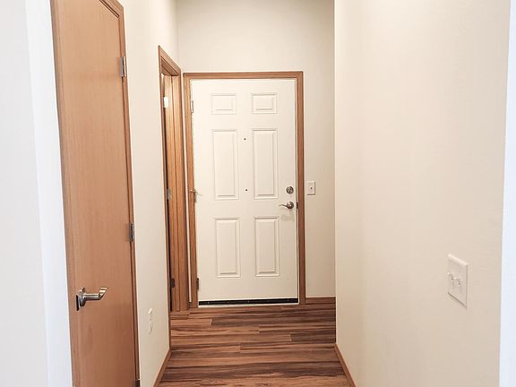 3rd image of 4305 E Poleline Ave #103