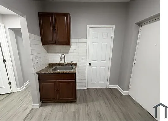 4400 W Washington Blvd — Photo 5