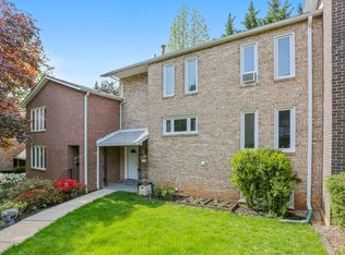 1956 Dundee Rd, Rockville, MD 20850