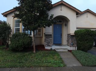 2053 Covelline St, Santa Rosa, CA 95407