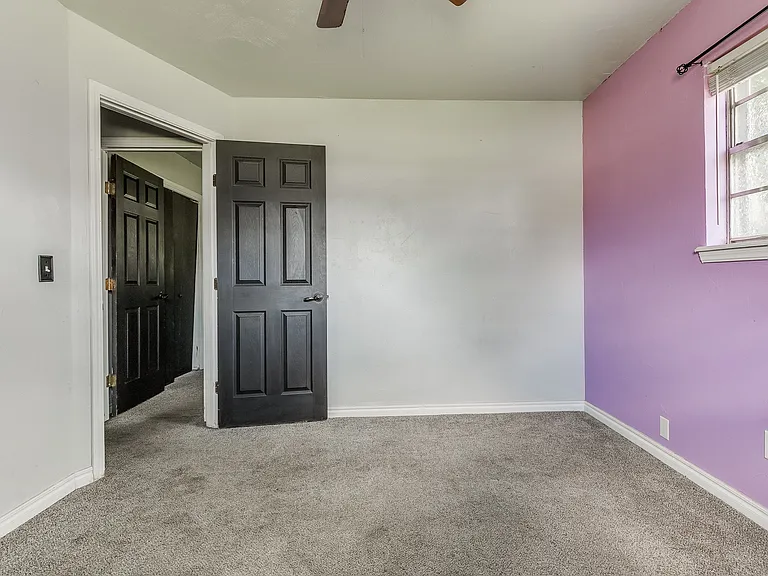 105 Paul Ave — Photo 30