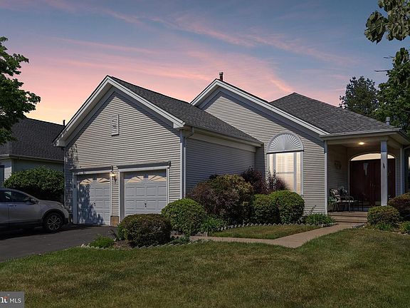2nd image of 45 Temple Ct