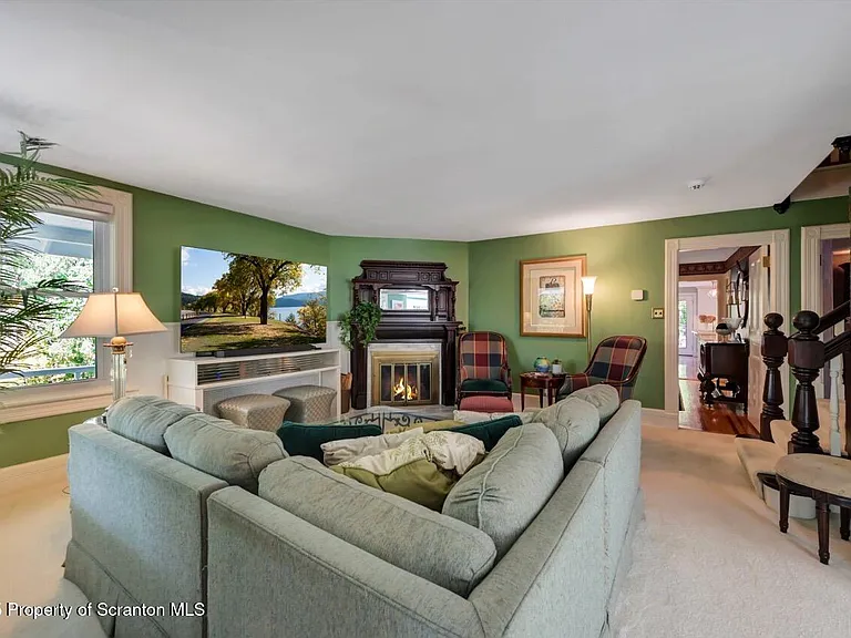 3360 Forest Rd — Photo 30