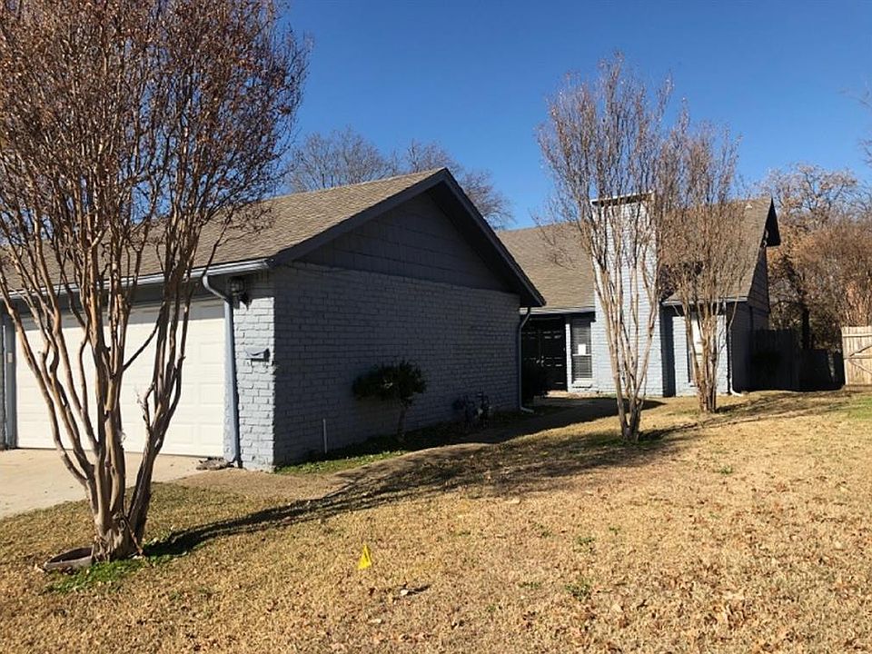 1st image of 2205 Heritage Cir #2207