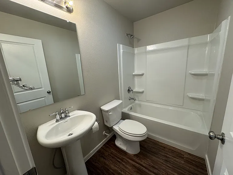 3411 Tiffin Ave — Photo 12